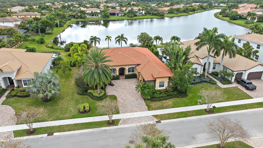 Photo of 112 Manor Circle