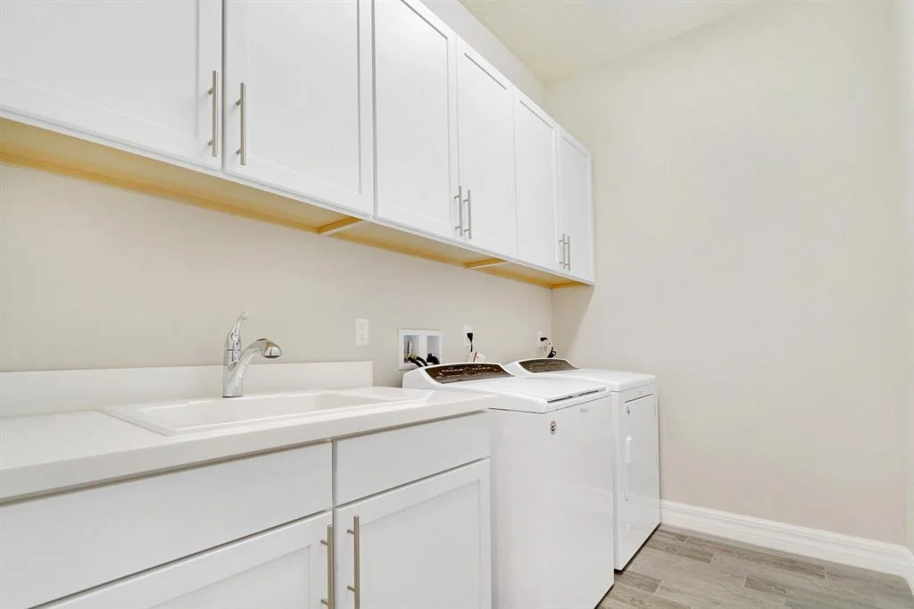 Photo of 213 Alcove Point Lane