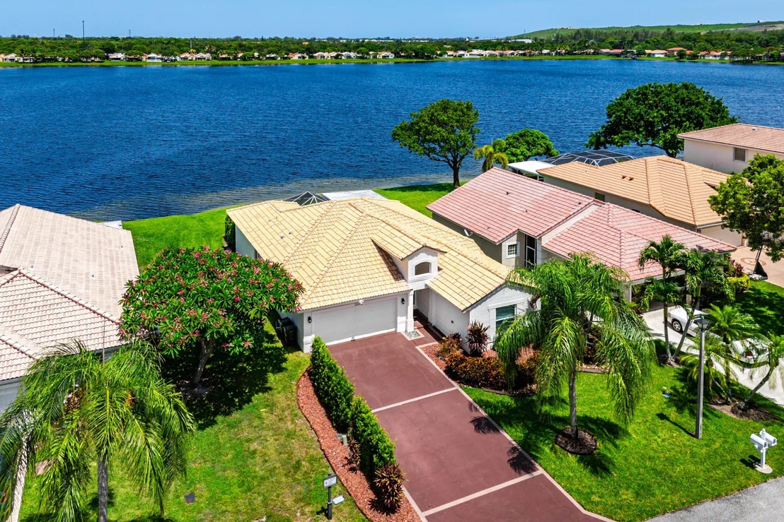 Photo of 3724 Coco Lake Drive