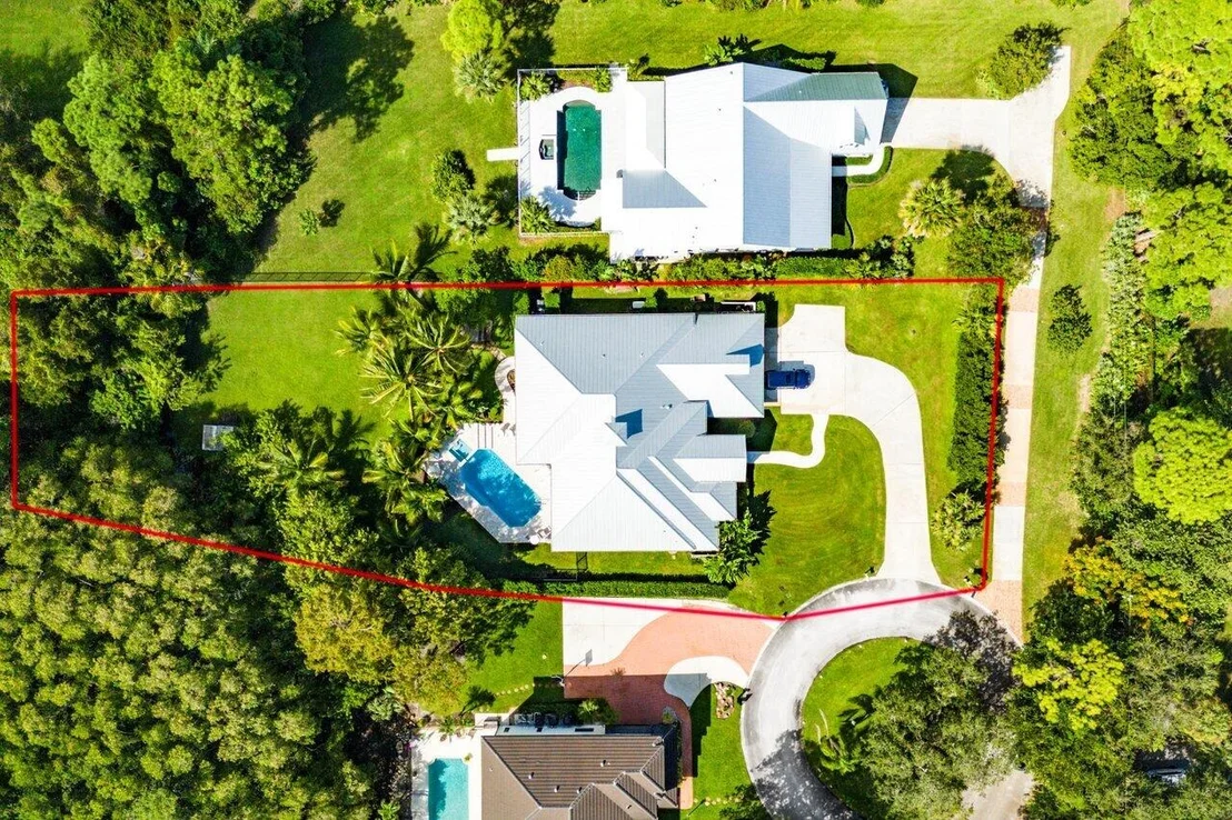 Photo of 5980 Our Robbies Road