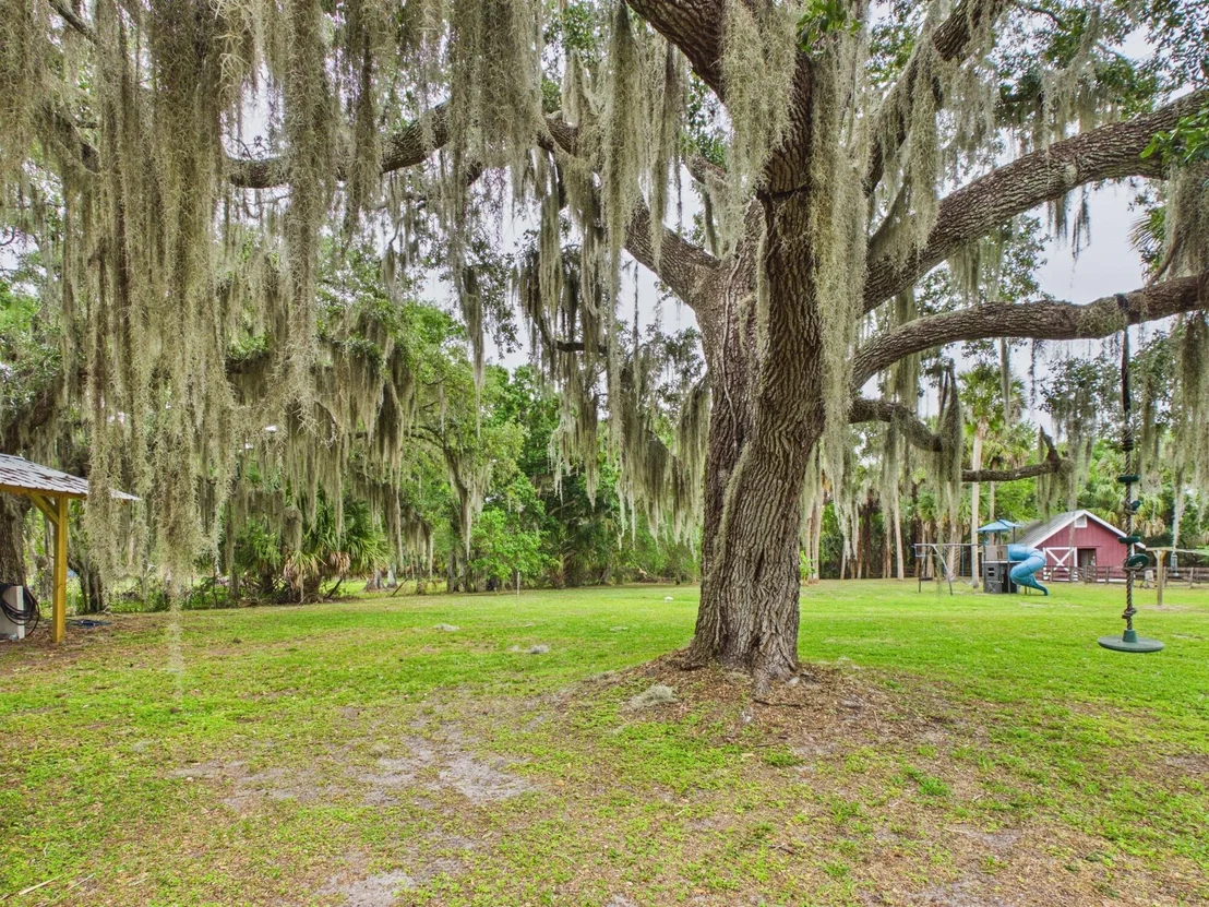 Photo of 220 SW 67th Drive