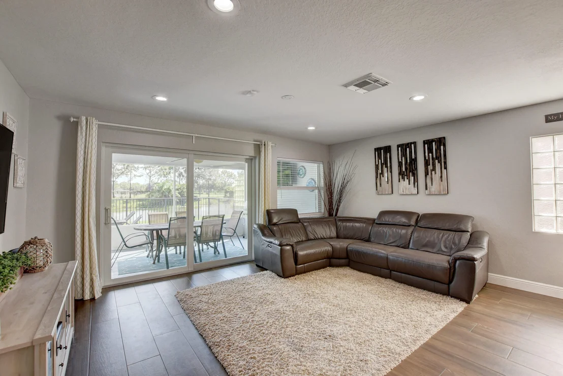 Photo of 6176 Spring Isles Boulevard