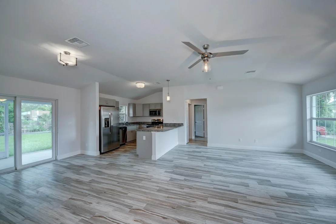 Photo of 5714 Sunset Boulevard