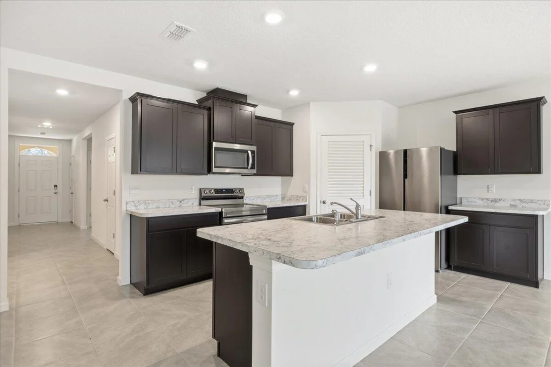 Photo of 1072 Roseland Road