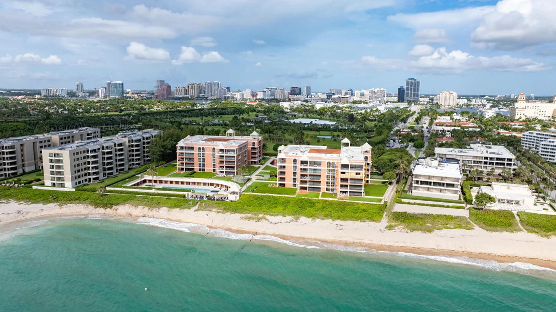 Photo of Unit N25 at 2 N Breakers Row