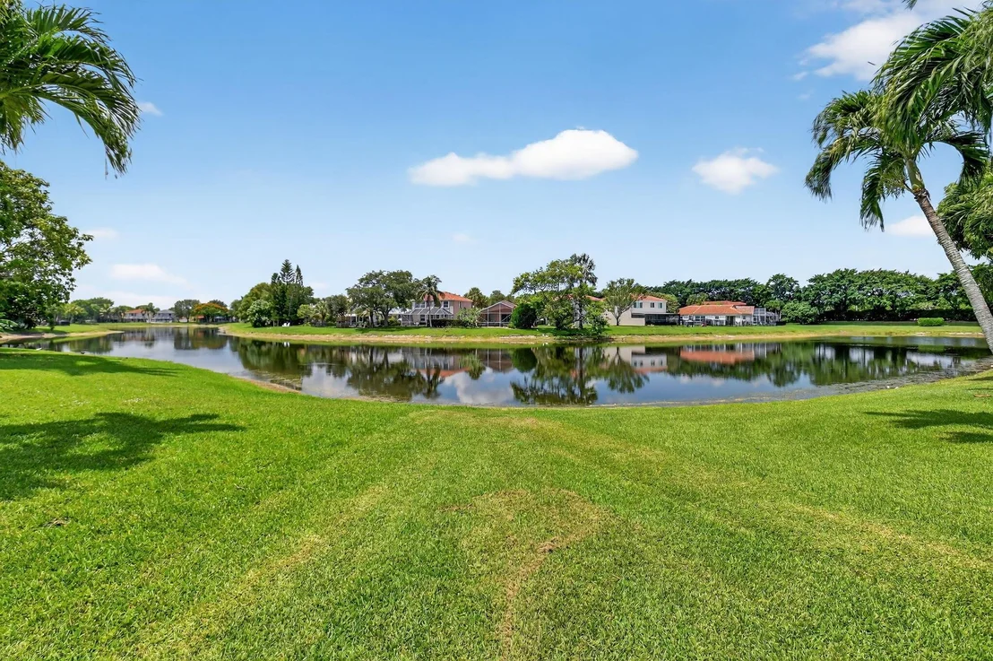 Photo of 7844 Ambleside Way
