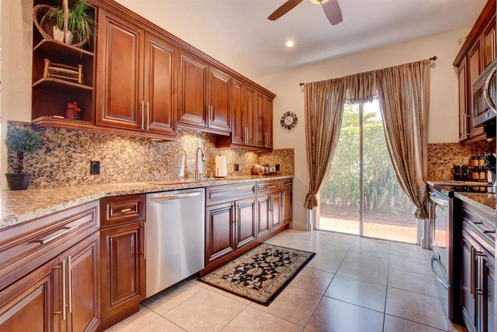 Photo of 11076 Indian Lake Circle