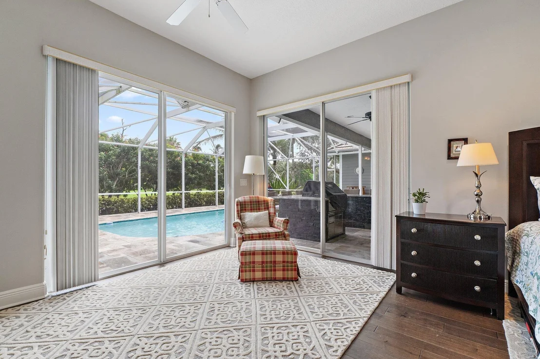 Photo of 18647 SE Lakeside Way
