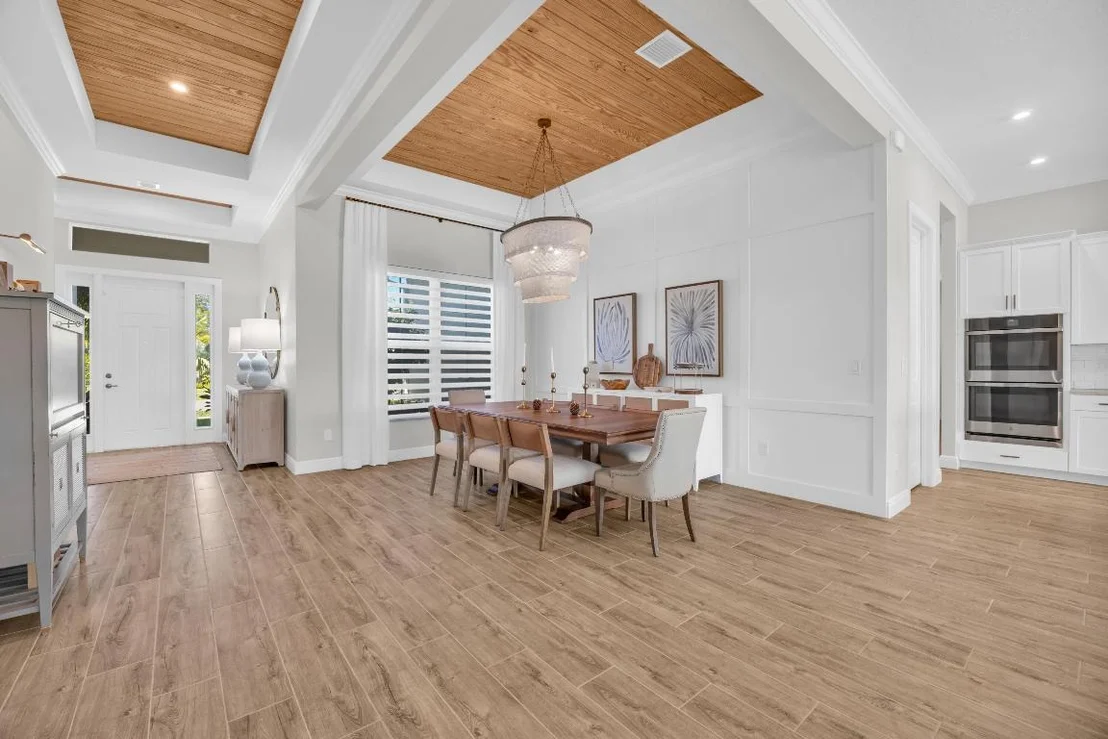 Photo of 668 SW Riverwatch Place