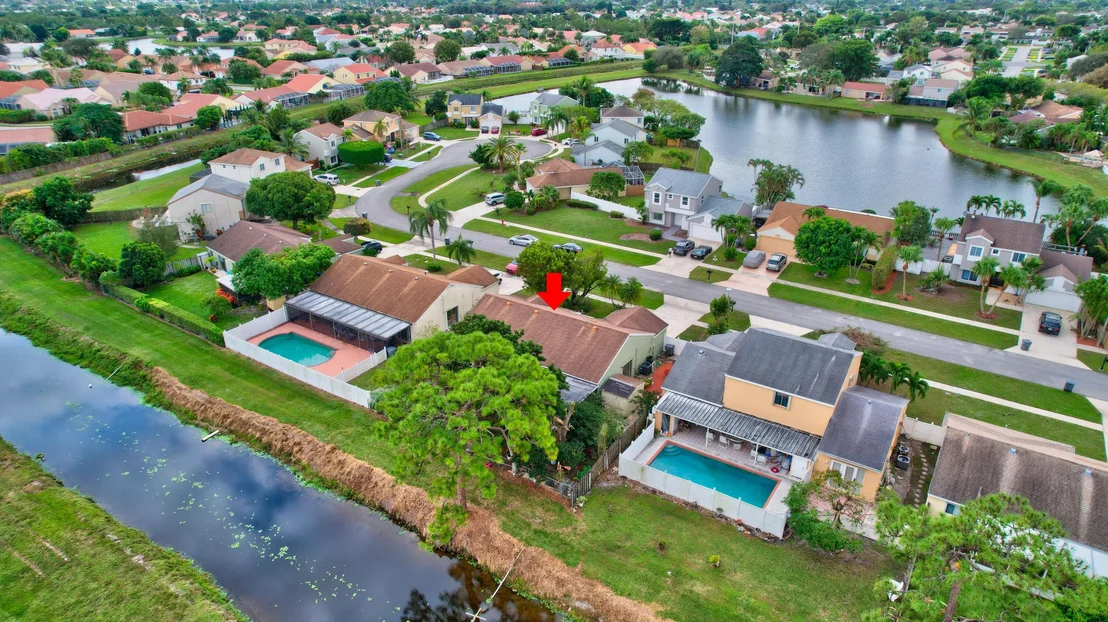Photo of 9873 Robins Nest Road