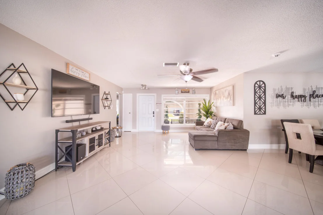 Photo of 8457 Sheraton Drive