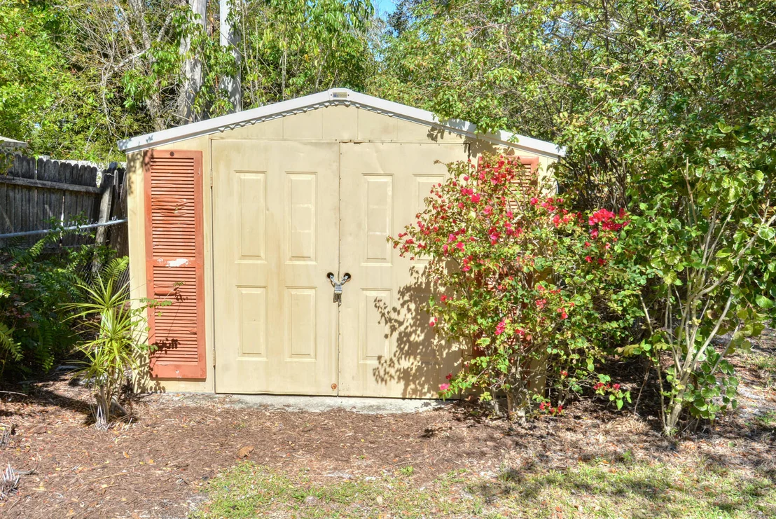 Photo of 2359 NW Sunset Boulevard