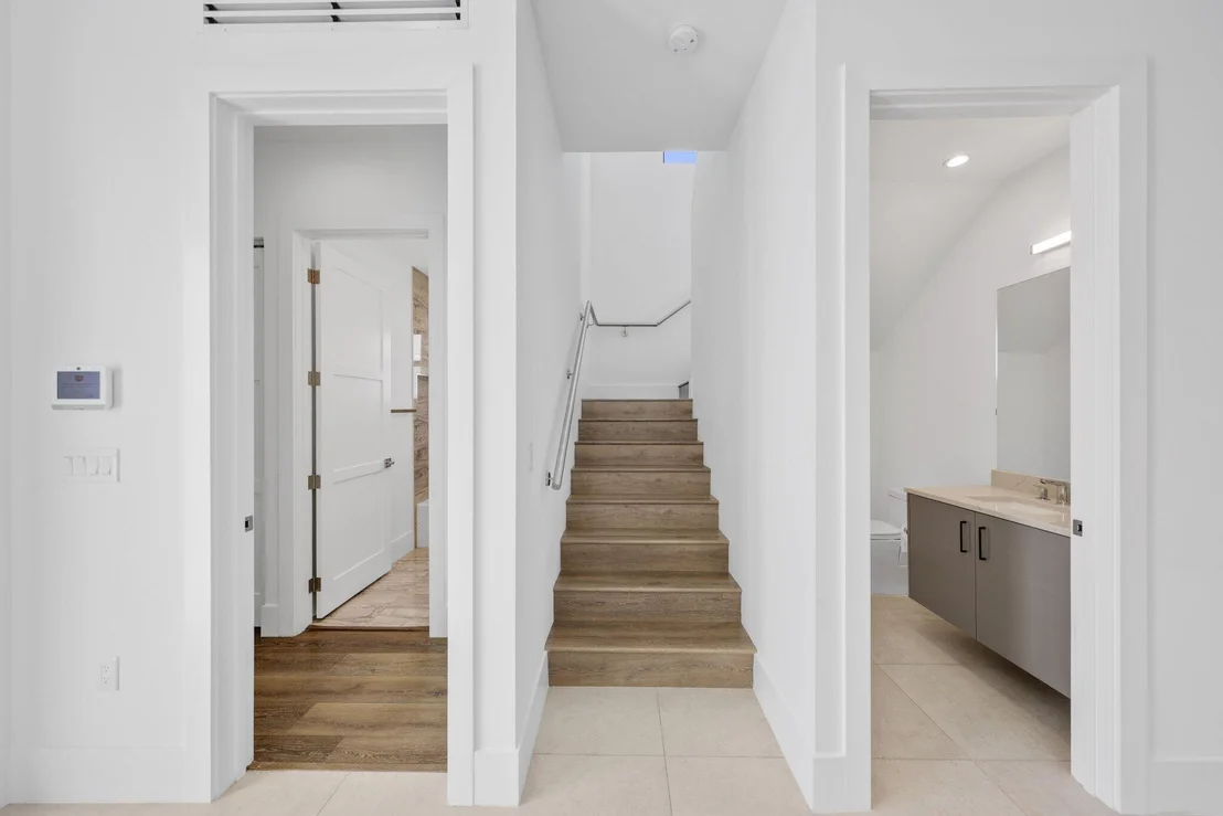 Photo of 655 Kingsbridge Street
