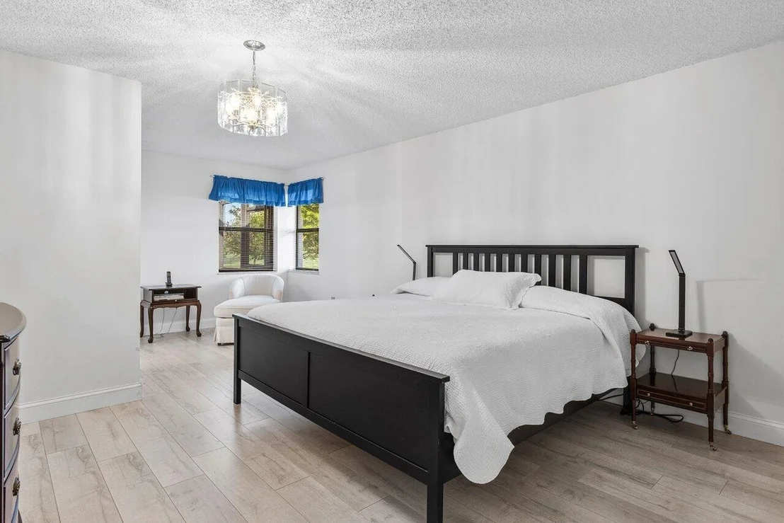 Photo of 10869 River Glenn Drive