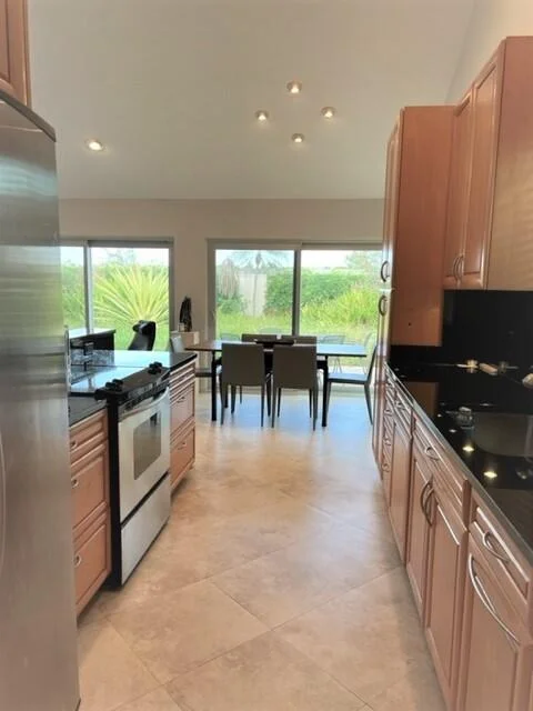 Photo of 400 River Edge Road