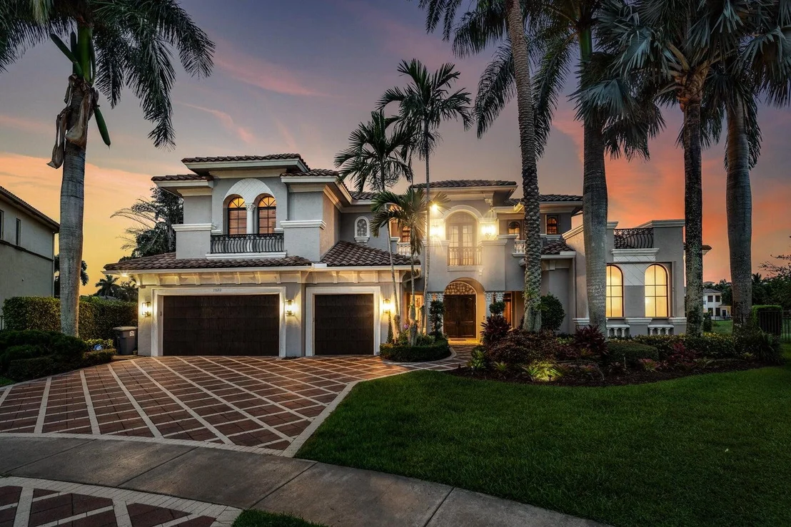 Photo of 17602 Middle Lake Drive