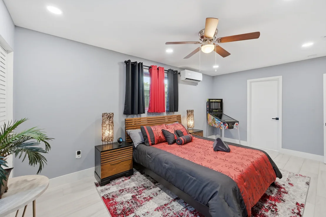 Photo of 141 SE 8th Street