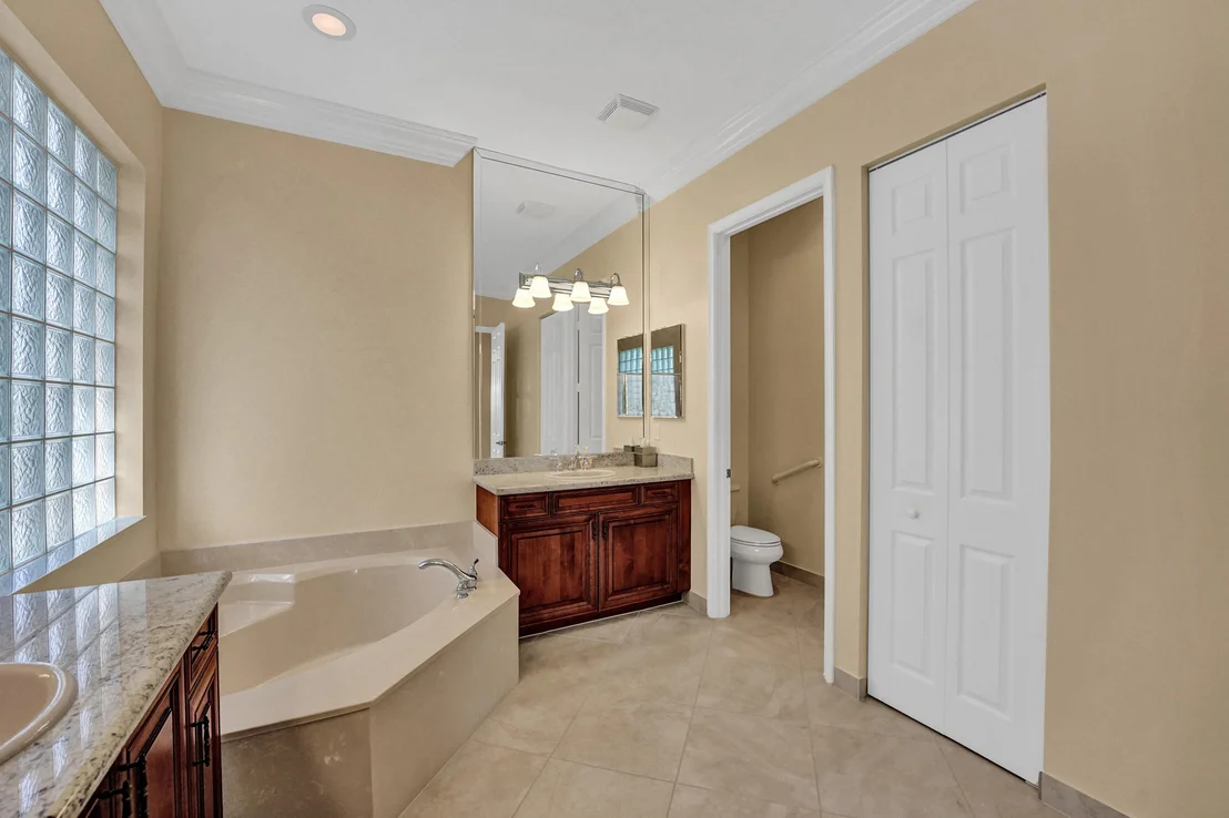 Photo of 10720 Whitewind Circle