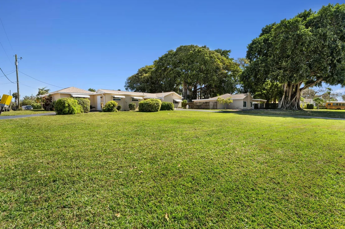 Photo of 1812 High Ridge Road