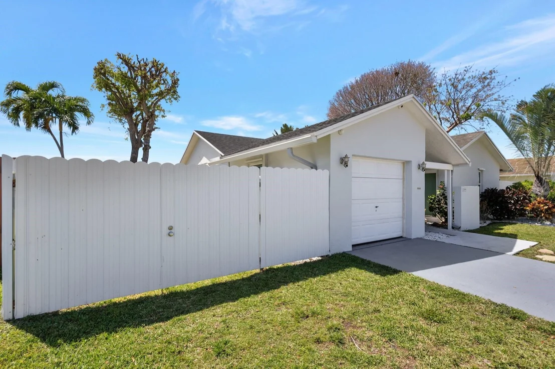 Photo of 1099 Harmony Way