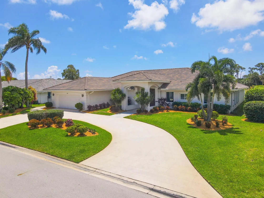 Photo of 391 Glenbrook Drive