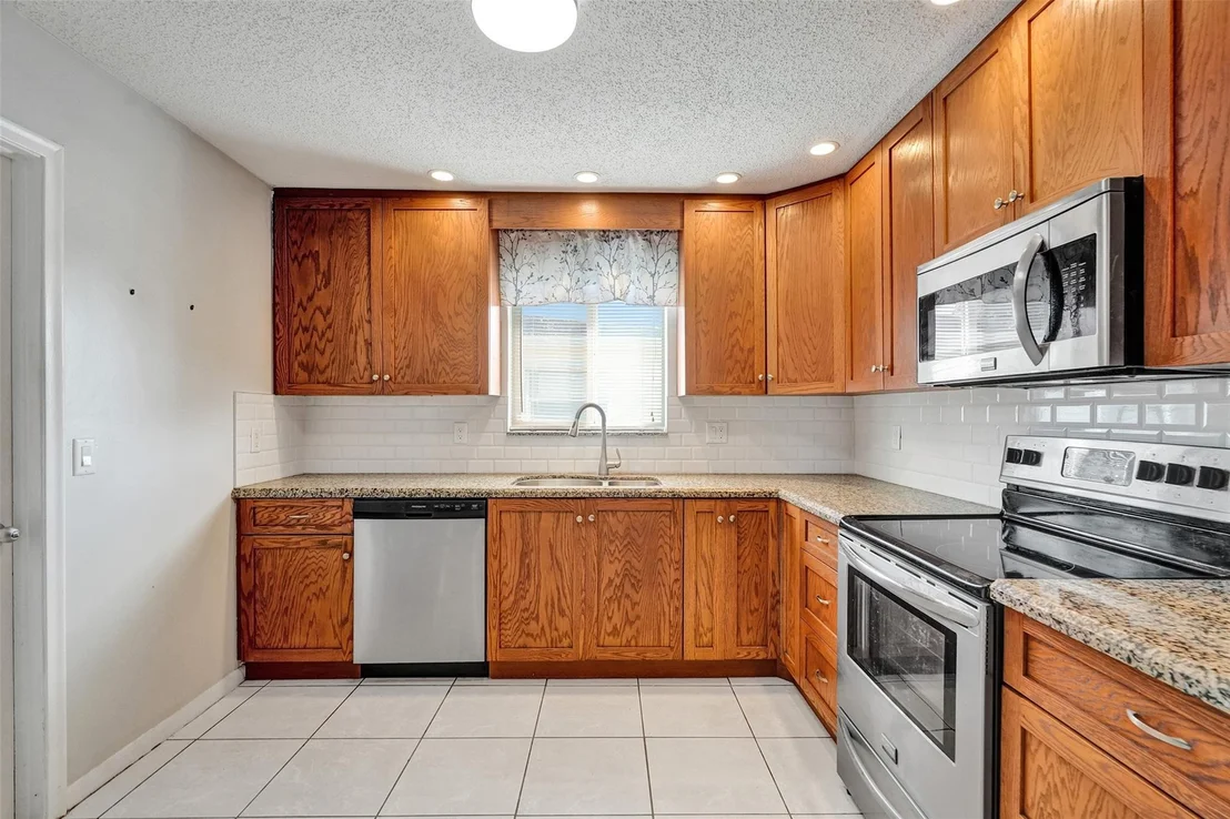 Photo of 22351 Boulder Street