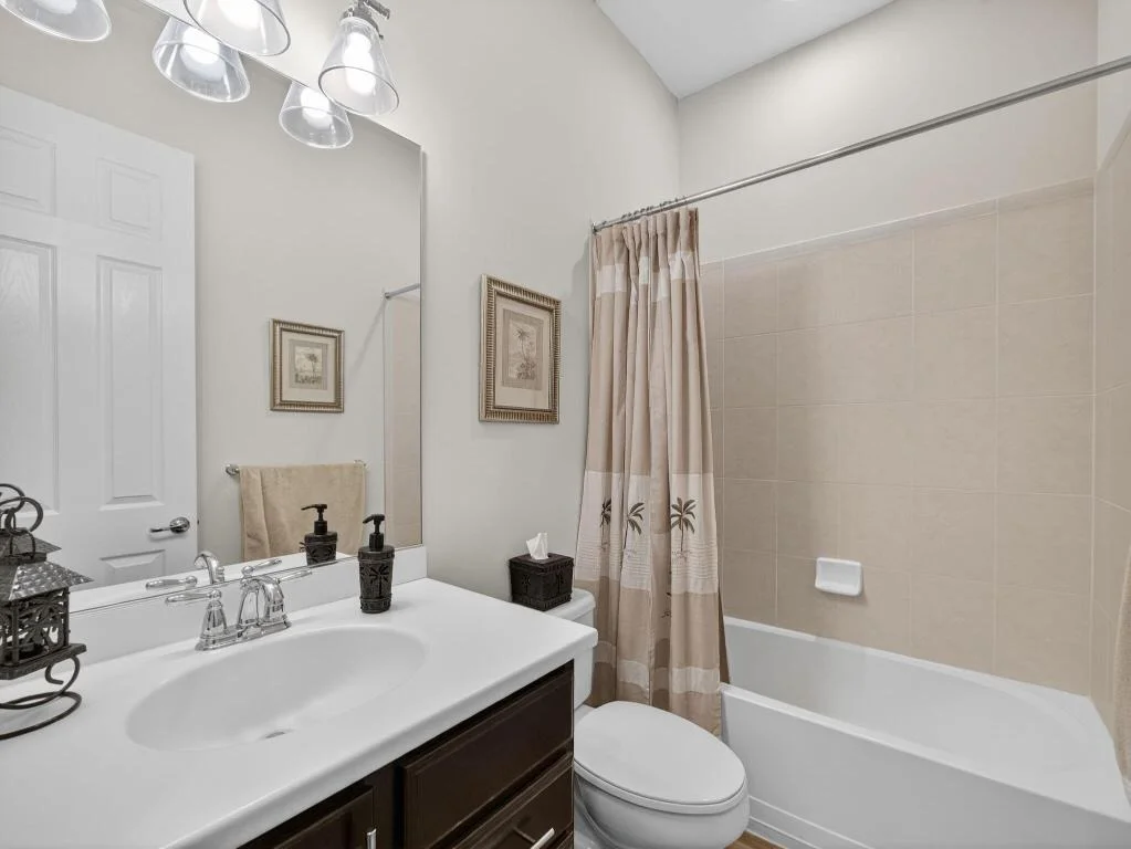Photo of 3405 Duval Street