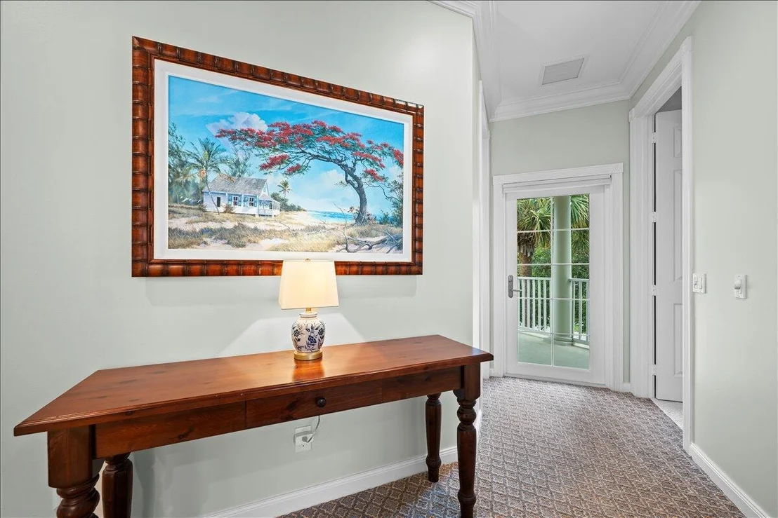 Photo of 1728 W Community Drive