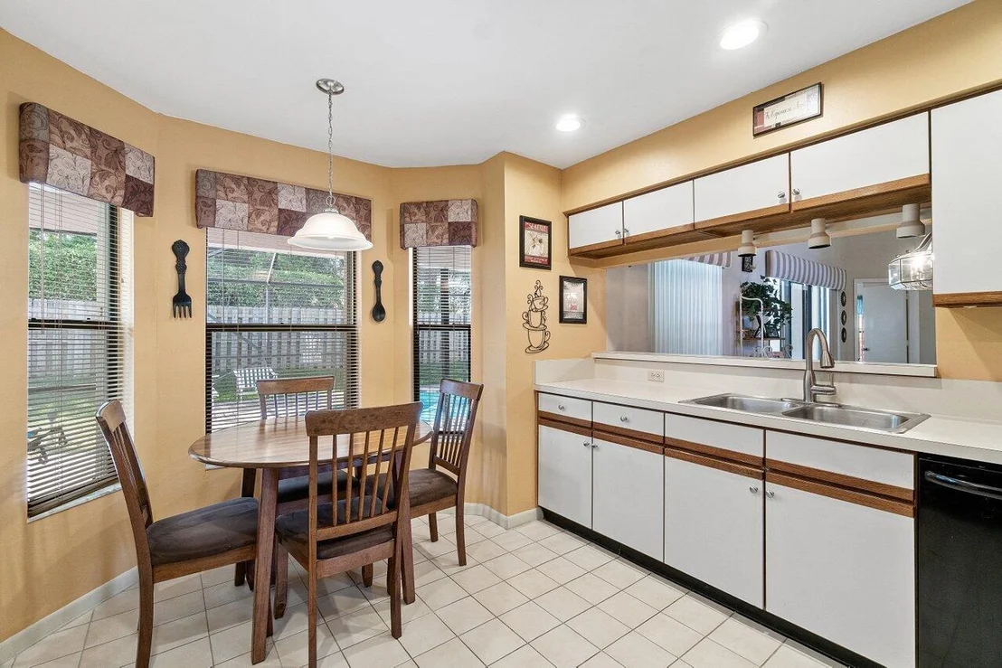 Photo of 15 Dogwood Circle