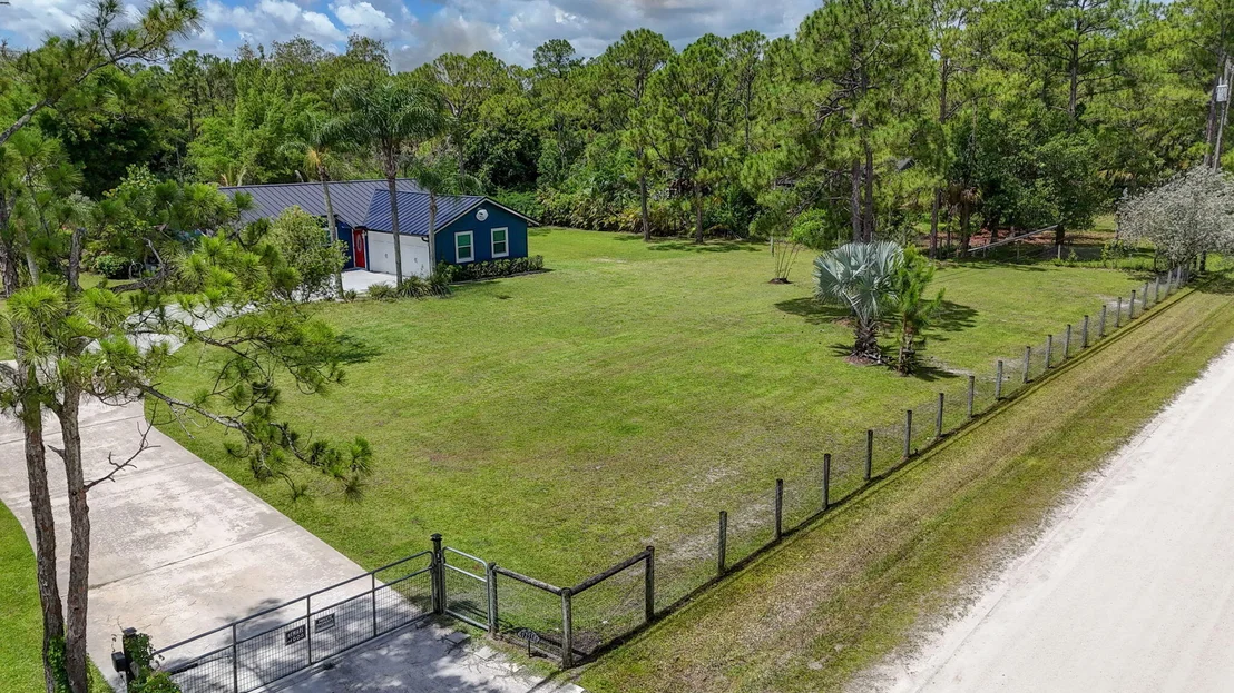 Photo of 12558 165th Road N