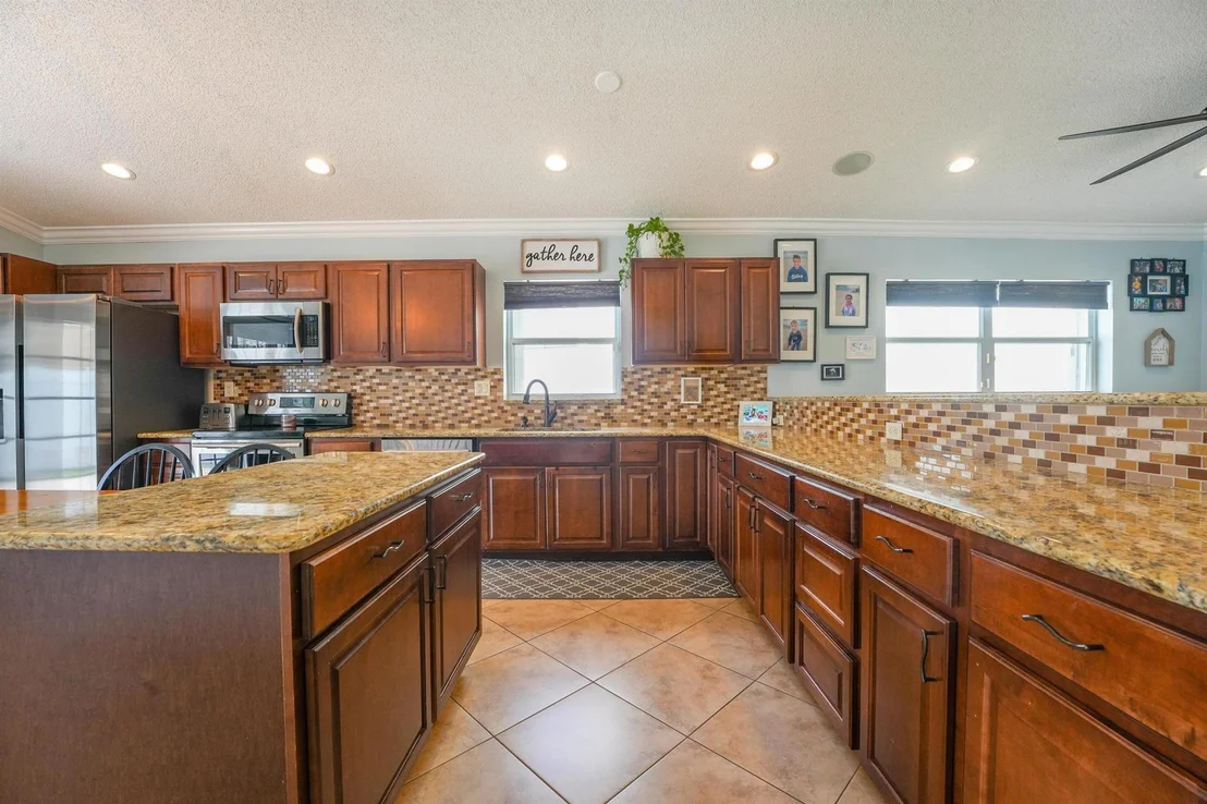 Photo of 6913 Turtle Bay Terrace