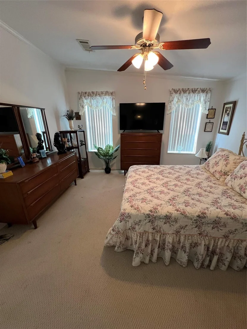 Photo of 4401 SW 10th Way