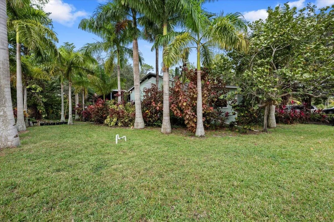 Photo of 3381 E Road