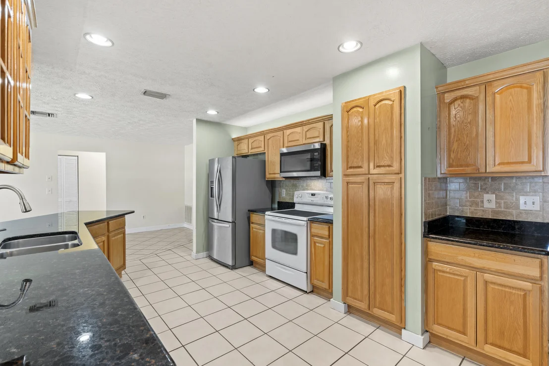 Photo of 5900 Birch Drive