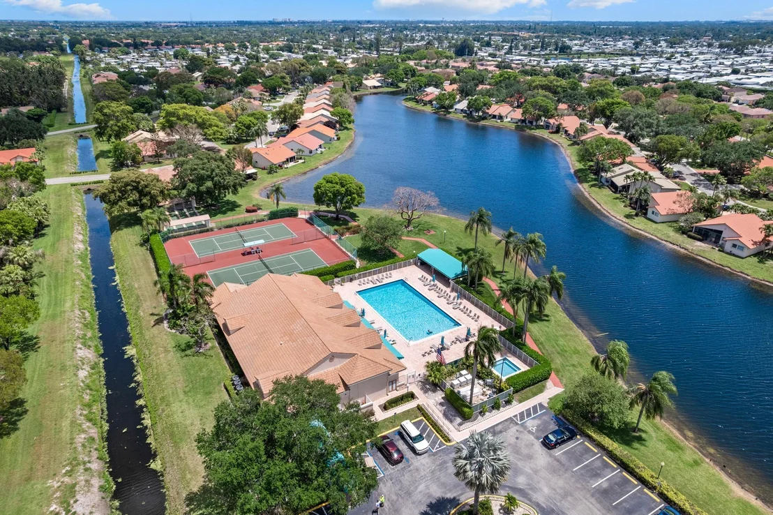 Photo of 8521 Leeway Lane