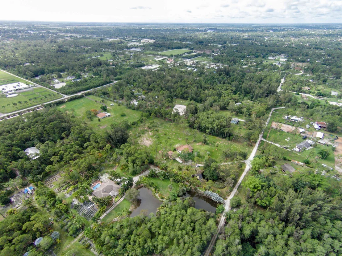 Photo of 1102 Hyde Park Road
