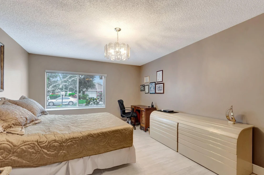 Photo of Unit C at 8081 Springtree Road