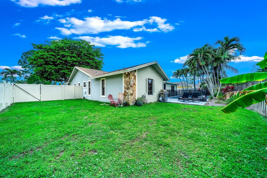 Photo of 574 Juniper Place