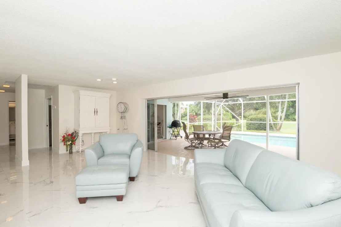 Photo of 2811 SE Fairway W