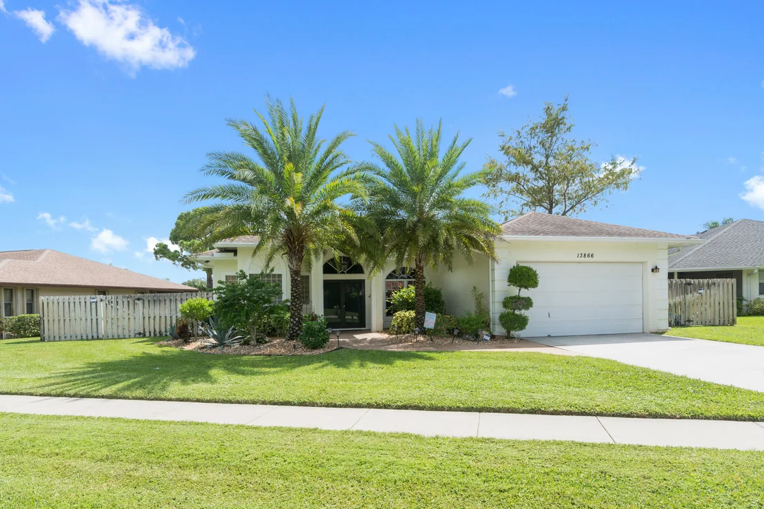 Photo of 13866 Geranium Place