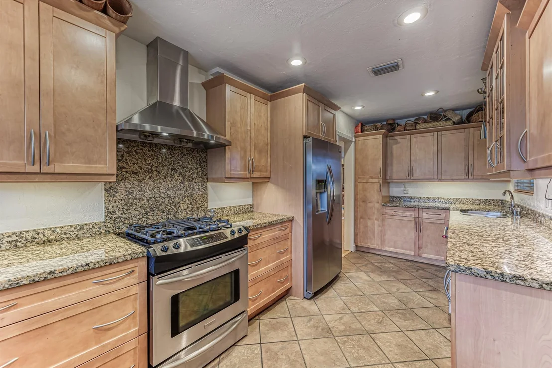 Photo of 1400 SE 6th Terrace