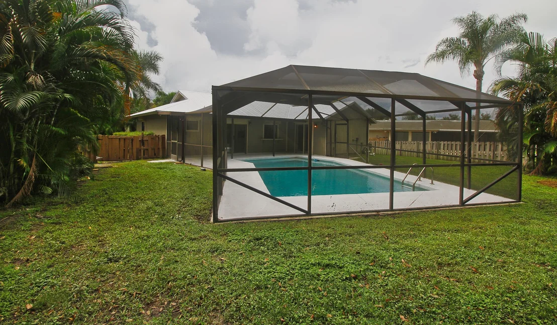 Photo of 7920 SE River Lane