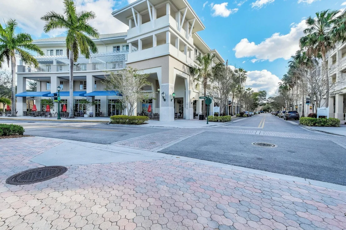 Photo of 196 Barbados Drive