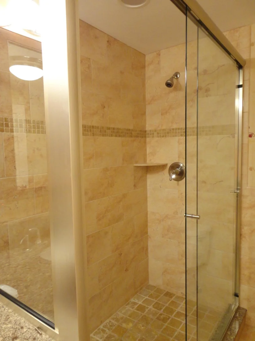 Photo of Unit 205 at 2000 S A1a