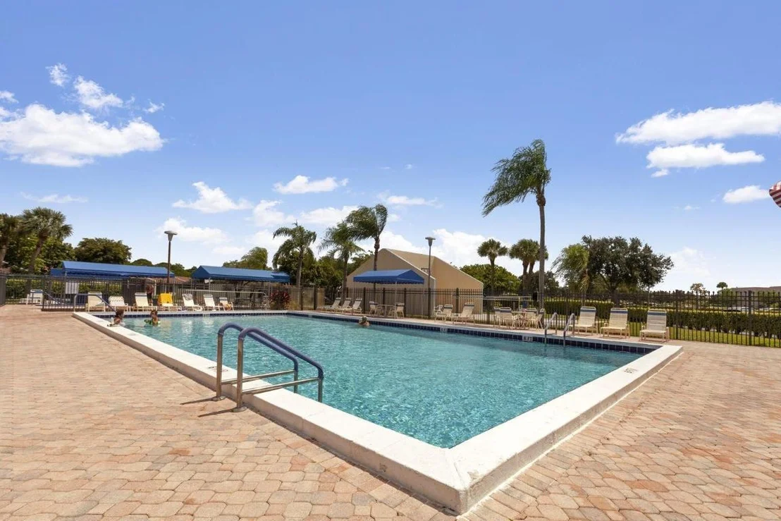 Photo of 15903 Laurel Oak Circle