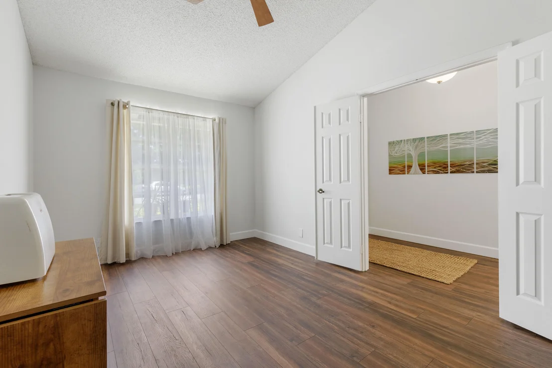Photo of 1801 Stonehaven Drive