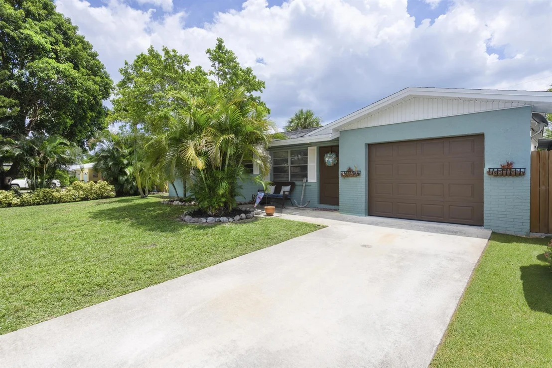 Photo of 1301 SE Sand Dollar Lane