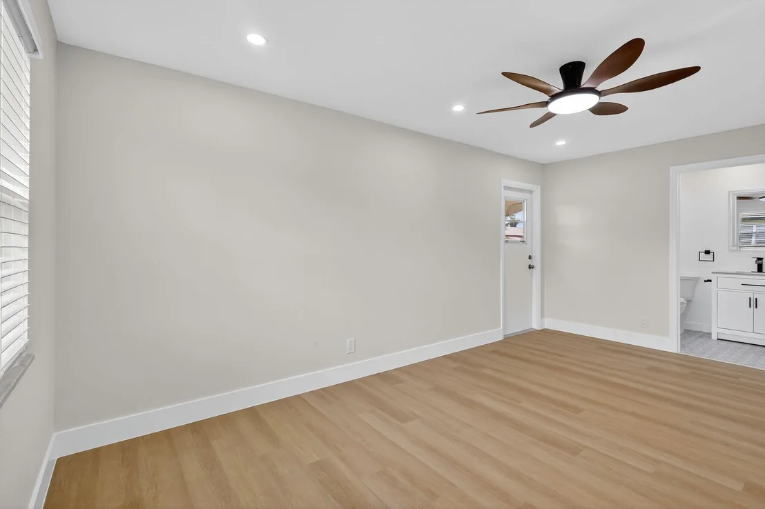 Photo of Unit A at 955 Circle Drive
