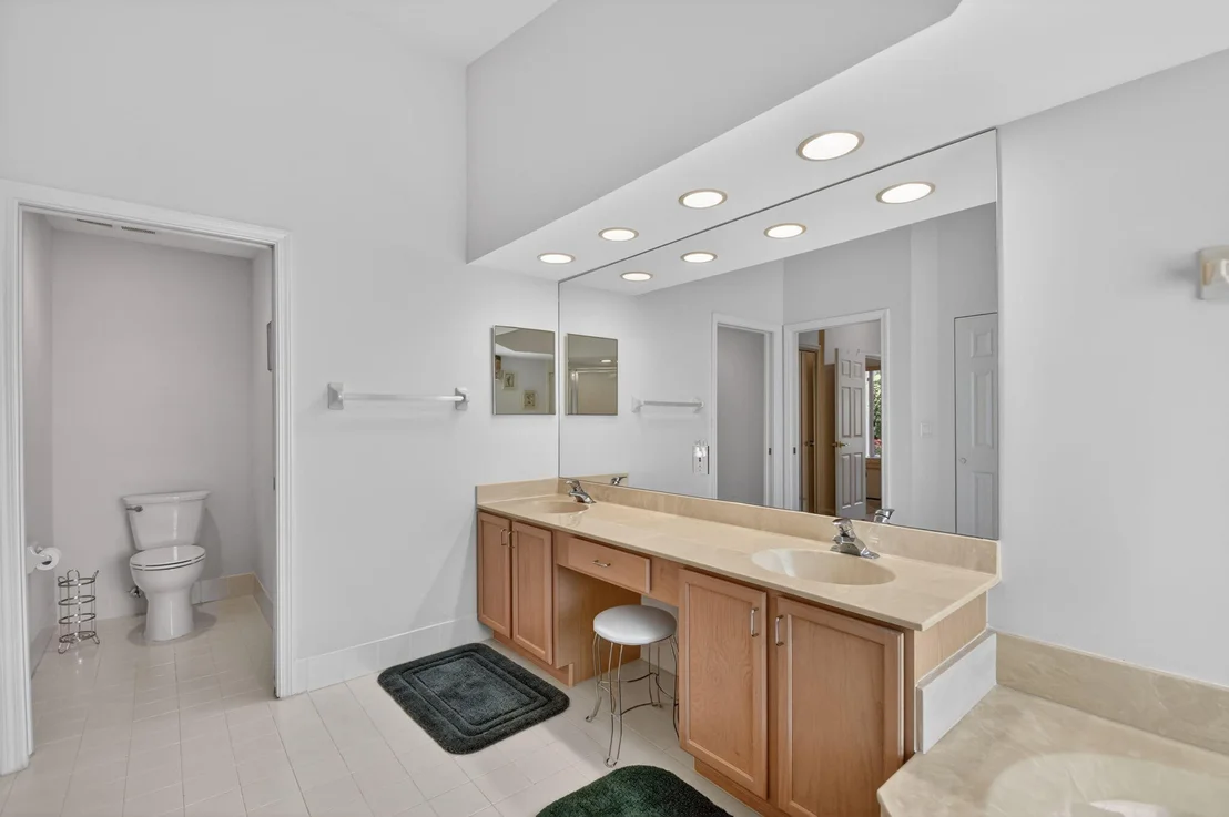 Photo of 8171 Palm Gate Drive