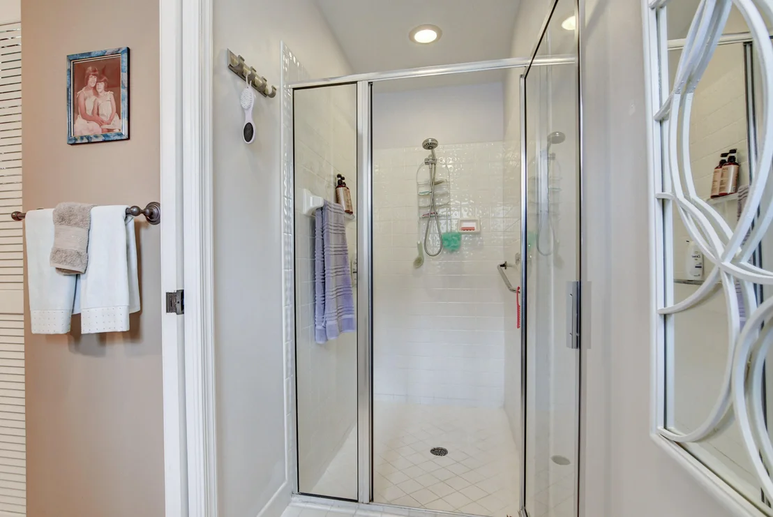 Photo of 6081 Bluegrass Drive